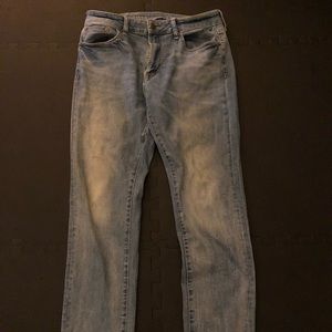 American Eagle Light Wash Stretch Fit Jeans 33x32